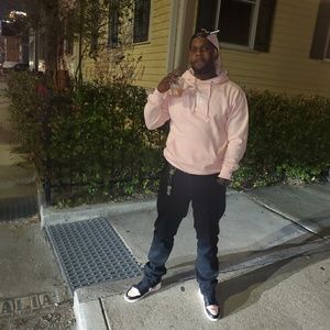 Meet your Posher, Akeem